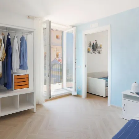 Apartment Seaview By The Sea With Terrace Sorrento