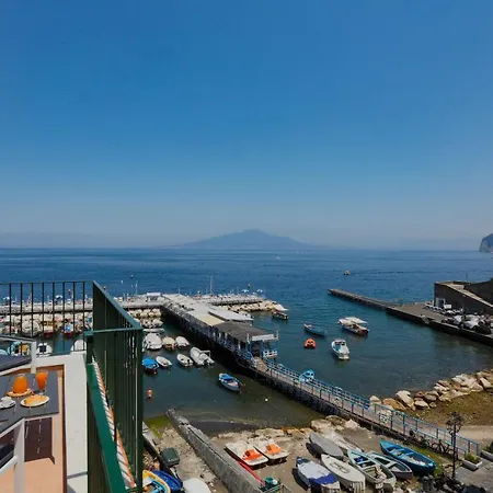 Seaview By The Sea With Terrace Apartment Sorrento