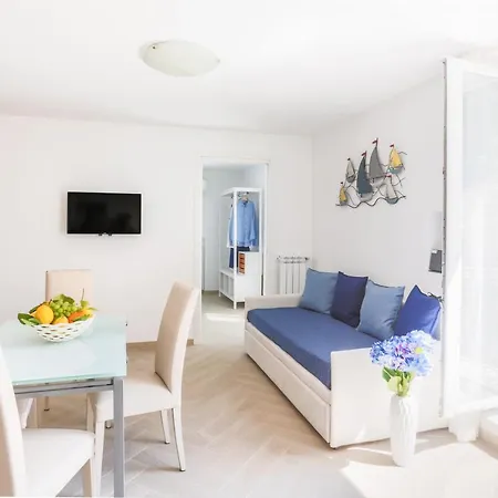 Apartment Seaview By The Sea With Terrace *